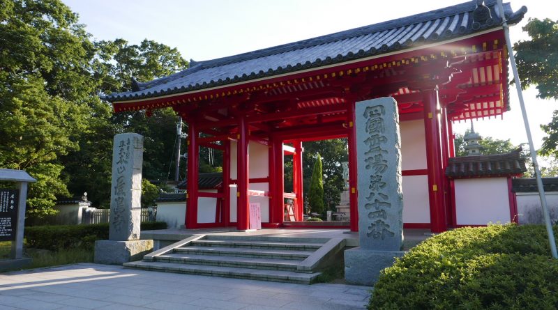 The tanukis’ legends of Yashima temple and Kukai
